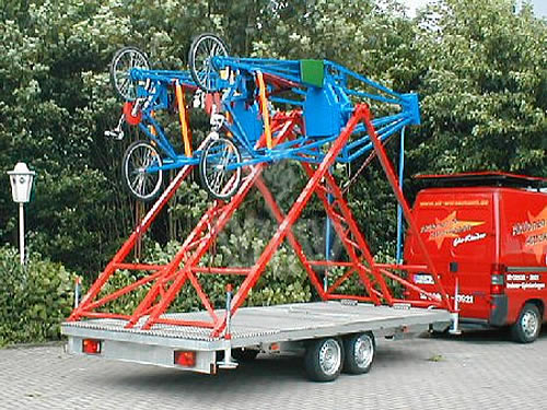 Swing bikes mechanical attraction product photo